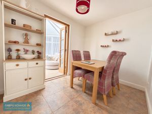 Dining room- click for photo gallery
